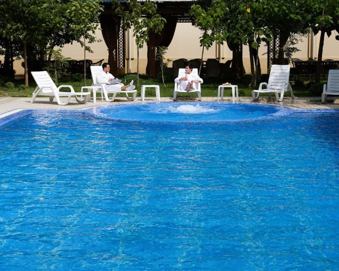 Asmald Palace Hotel Kokand Ngoại thất bức ảnh
