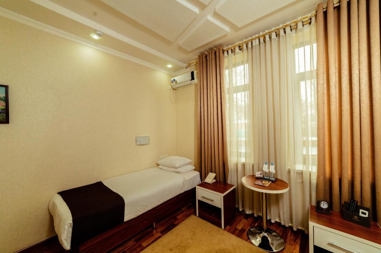 Asmald Palace Hotel Kokand Ngoại thất bức ảnh